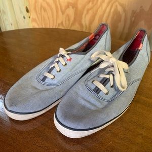 Light Denim Blue Keds Great for 4th of July! size 10